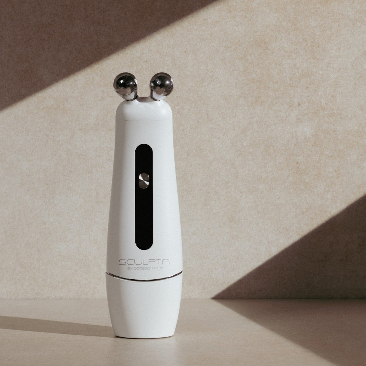 Sculpta by Déesse PRO handheld sculpting device